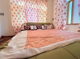 Sofi Gulmarg Guest House