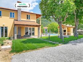 Holiday Home in Buzet with Terrace, Hotel in Buzet