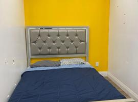 Private Room In Cambridge B8UP, hotel in Cambridge