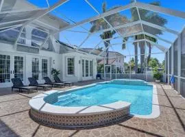 6BR Elegant Hollywood Lakes Mansion with Private Pool & Spa