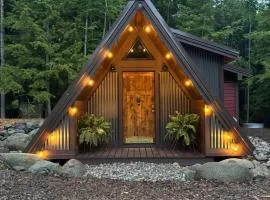 Trekker, Treehouses cabins and lodge rooms