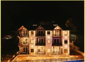 Hotel The Blue-Pine Pool Stay Near Naini Lake - Restaurant - Parking And Swimming Pool - Best Luxuary Hotel In Nainital