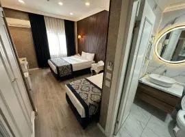 B Corner Hotel Bistro