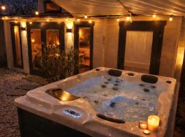 Wellness Ferienwohnung mit Sauna, Massagen, Spa, beheizbarem Whirlpool bei Leipzig, hotel a Pomssen