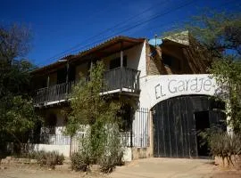El Garaje Hostal