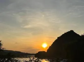 Sunrise Horizon Retreat