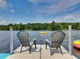 Pet Friendly with Game Room, Hot Tub and Private Dock!