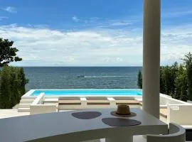 PORTRAIT Bangsaen - Private Serviced Seaview Pool Villa