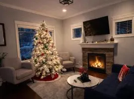 Luxe CDA Retreat - 2 King Suites - Family Friendly