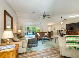 Spacious Hernando Home Community Pool and Lake!, Hotel in Hernando