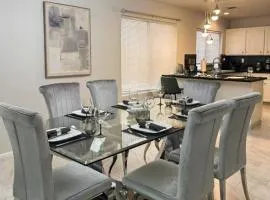 Modern 3BR Home with Pool and Patio Close to Strip