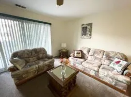 1BR w Balcony & Parking Monthly Discount