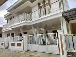 Yogya Wilujeng Guest House