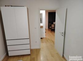 Furkan Home, hôtel à Surčin