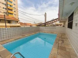 Apto com Piscina e Garagem a 300m da Praia