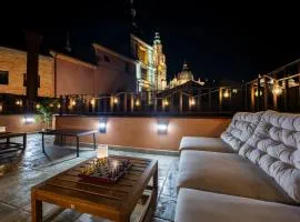 Downtown ChillOut Housing Cathedral Alcázar Views Toledo