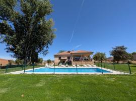 Aldea de Cabañeros, hotel a El Robledo