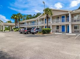 Homestay Inn and suites, hotel in Macclenny
