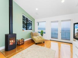 Hood Canal Shoreline Escape, hotell i Brinnon