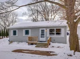 2 Mi to CMU! Quaint Bungalow with Fenced Backyard