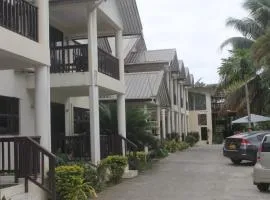 Shalini Garden Hotel & Apartments