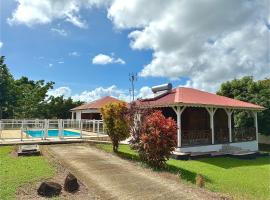 Gîtes du Domaine de la Canne à Sucre, hotel i Anse-Bertrand