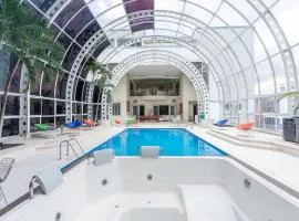 Armored luxury PH, Jacuzzis, Pool, Butler & Art