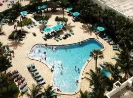 Apt w/2 Queen Beds & Canal View at Tides