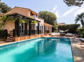 Résidence Villa 5 Chambres, Sauna, Piscine Et Vue Mer. - VILLA 5 chambres, sauna, piscine et vue mer. MAE-2513