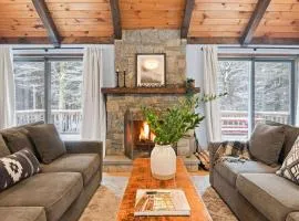 Catskills Mountain Home Near Windham w Fireplace Open Living Deer Run Lodge by AvantStay