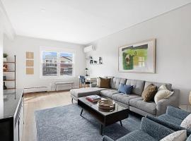 Astoria Place by Rove Travel Renovated Apartment: Woodside şehrinde bir otel