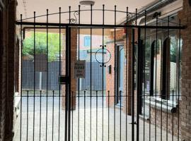 4 Castle Walk，斯坦斯特德芒特費切特的飯店