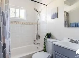 Chic Abode In Central Berkley