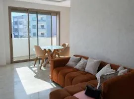 Large, very sunny studio apartment BD Anoual Maarif Casablanca