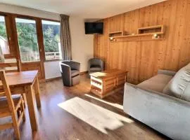Résidence Grand Bois B - CONFORTABLE 2 PIECES, SKIS AUX PIEDS ET PROCHE DES COMMERCES MAE-3324