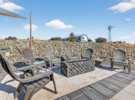 Mountain View • Fire Pit + Hammock • Loft & Office, hotel in Humboldt