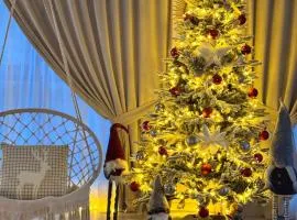 QUEEN’S HEART GUESTHOUSE