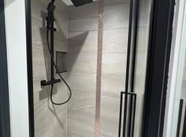 Luxury Modern 3bed 3en-suites | Central Reading |4, hotel in Reading
