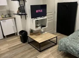 Charmant Studio Mantes-La-Jolie