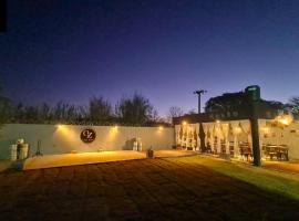 Cruzzeta2025, hotel i Mansupa