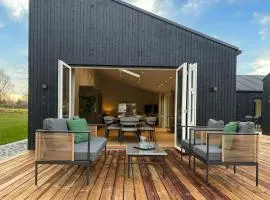 Luxurious Home In Karrebæksminde With Wifi