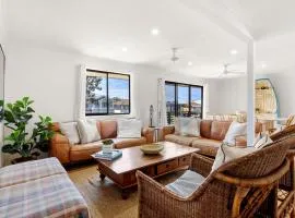 Beach Haus - Pet Friendly - 2 Mins Walk to Beach