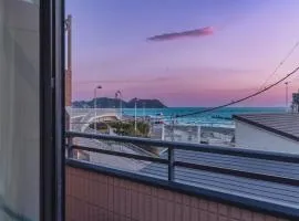 Entire Villa, 2-Min to Beach, near Enoshima Island