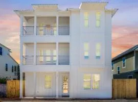 Experience luxury at Four Suns, an 8-bedroom retreat in Destin