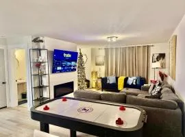 Platinum Homes Stylish 3BR Home Near Moncton, Dieppe Airport Free Parking