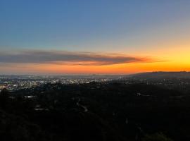 Hotel Super V mountain homestay, hotel near Shimla Airport - SLV, Shimla