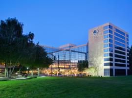 DoubleTree by Hilton Stamford, hótel í Stamford