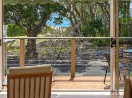 Beach Point - Wifi, Pet Friendly & Airconditioned