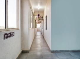 Hotel O Royal Inn, ξενοδοχείο σε Dehu