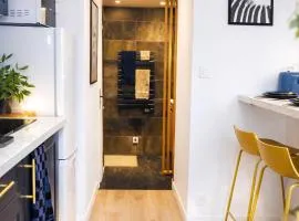 Bleu Chic Élégance Contemporaine - Proche Mer